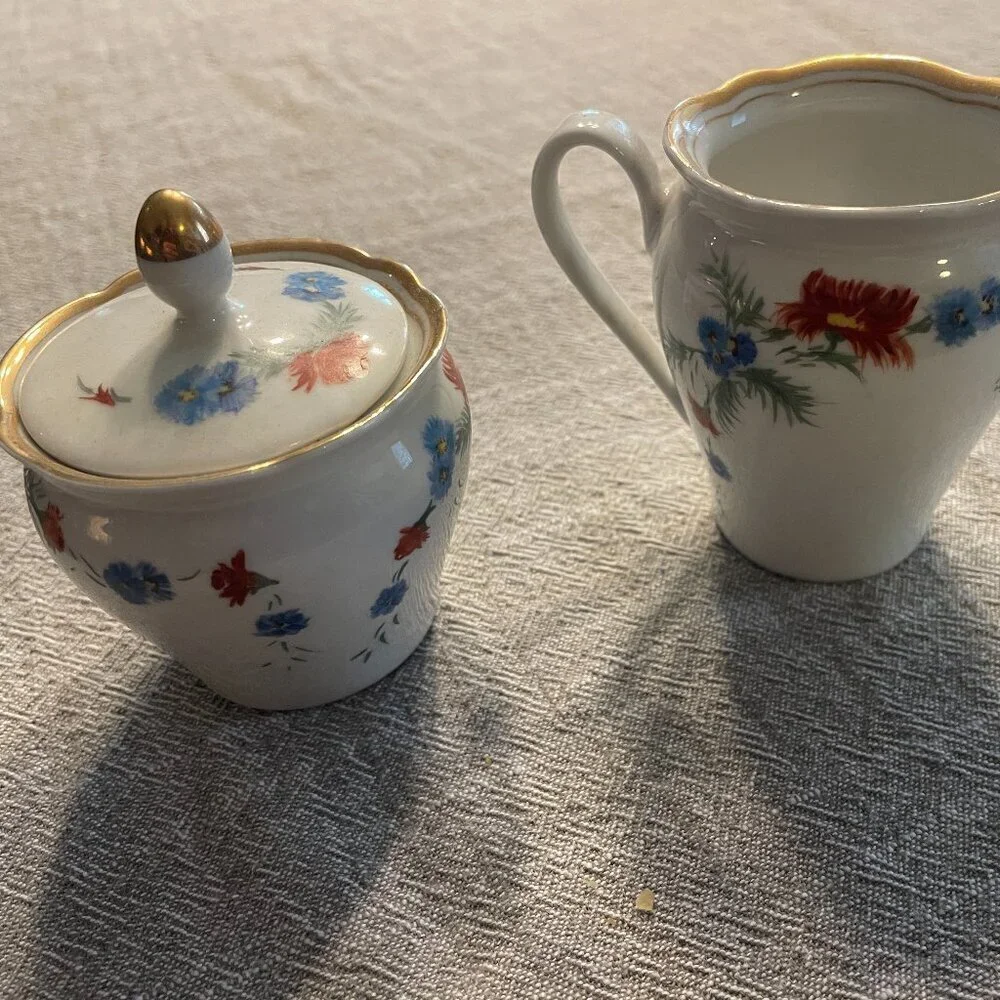 Kahla Floral Ceramic Vintage Sugar & Creamer Set Vintage Gold Rim!